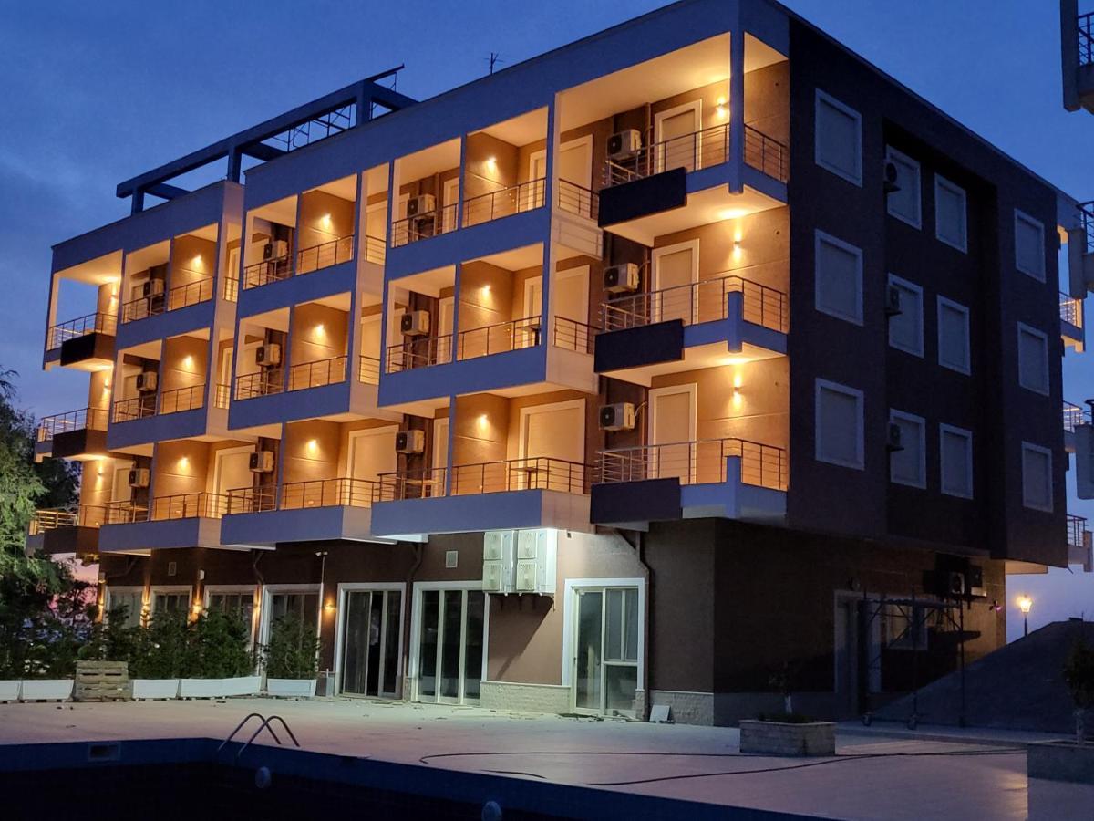 Bel Ami Suita Hotel Orikum Bagian luar foto