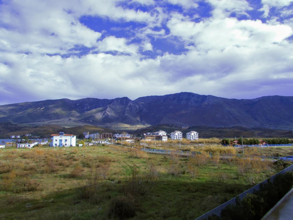 Bel Ami Suita Hotel Orikum Bagian luar foto