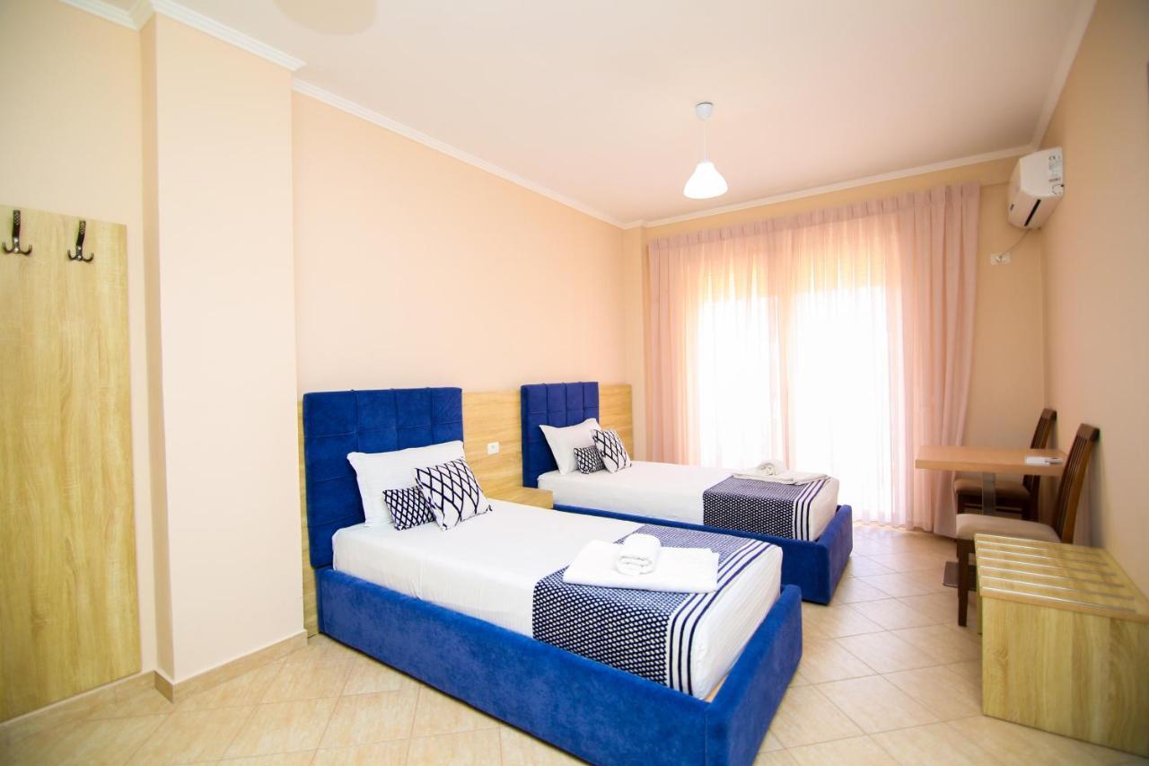 Bel Ami Suita Hotel Orikum Bagian luar foto