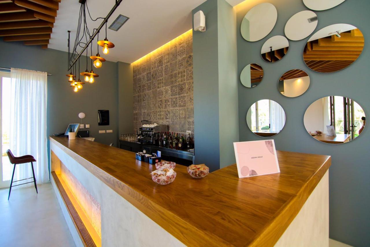 Bel Ami Suita Hotel Orikum Bagian luar foto
